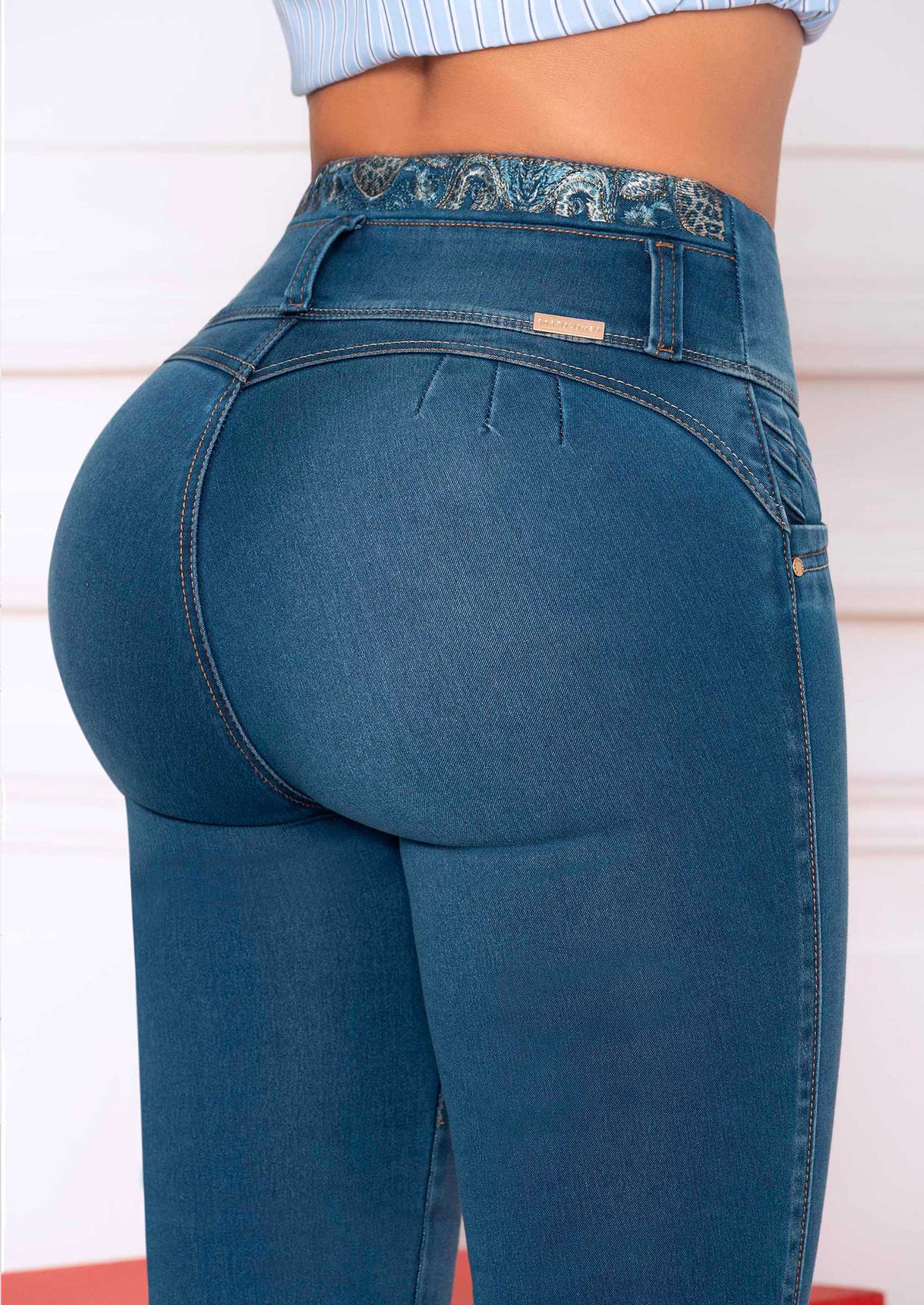 Jean REF. 2146